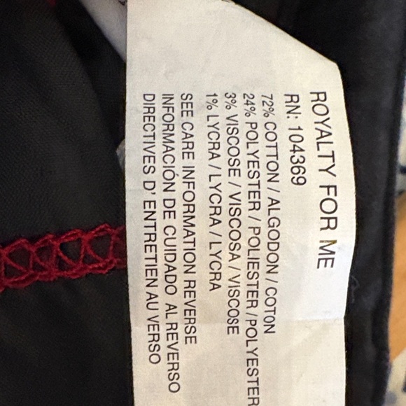 Classic Black Women's Skinny Jeans - Picture 5 of 5